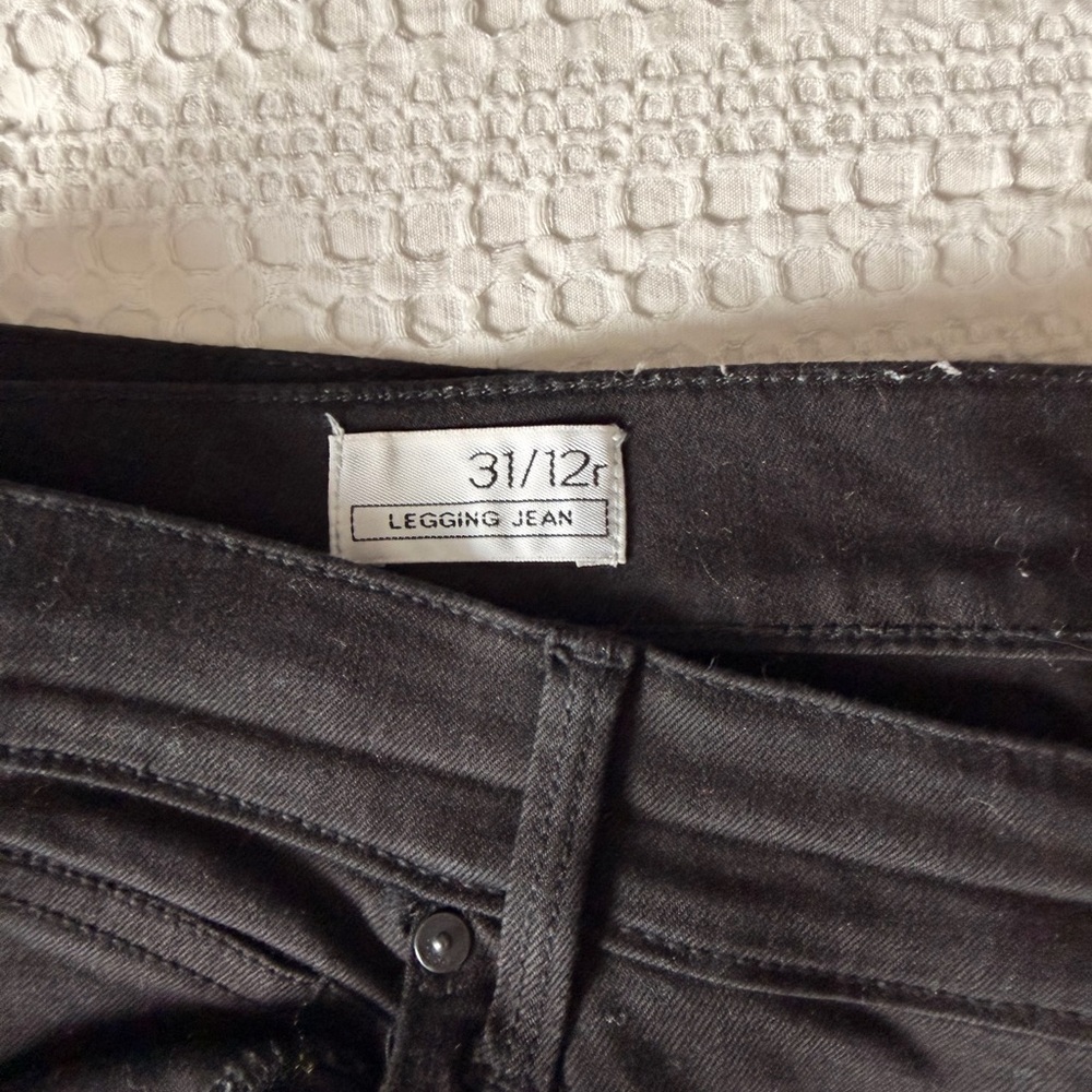Gap Classic Black Women's Jeans. Size 12 - Picture 2 of 5